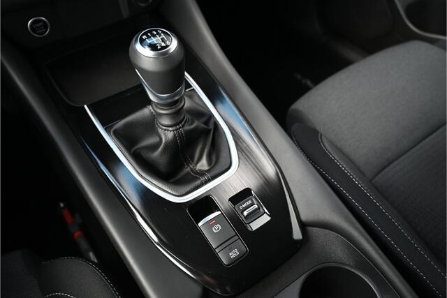 Nissan QASHQAI 1.3 MHEV N-CONNECTA / NAVI / 360 CAMERA / LED / TREKHAAK / CLIMA / NL AUTO / DEALER ONDERHOUDEN
