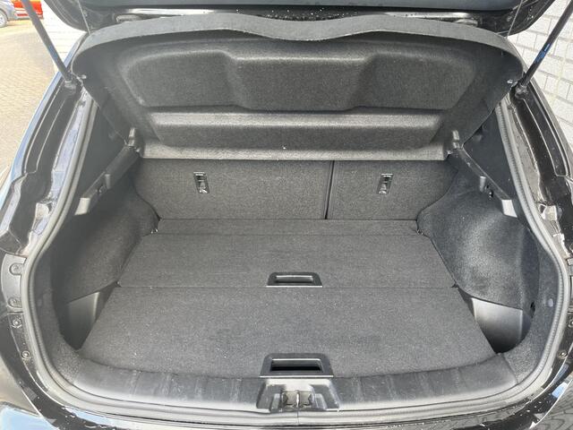 Nissan QASHQAI 1.2 N-Connecta | 360° Camera | Panoramadak | Stoelverwarming | Trekhaak |