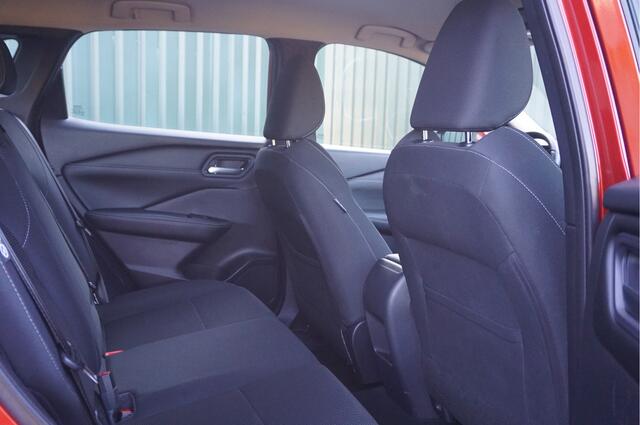 Nissan QASHQAI 1.3 MHEV 140pk Acenta + 360 camera/ Navi/ LED/ Carplay/ Adapt. Cruise/ Garantie!