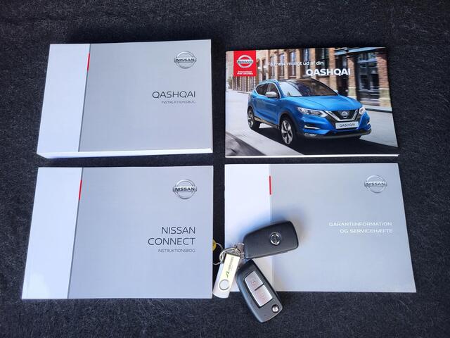Nissan QASHQAI 1.3 MHEV Xtronic Automaat Acenta / Dealer onderhouden / Trekgewicht 1800 kg / Climate control / Verwarmde voorstoelen / Achteruitrijcamera / 17 inch velgen / Navigatie via Apple CarPlay Android / DAB /