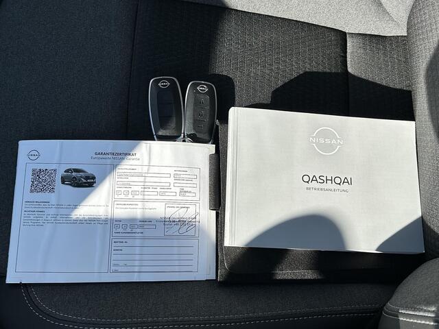 Nissan QASHQAI 1.3 MHEV Xtronic N-Connecta / Elektrische achterklep / Head Up Display / Cold pack / Panoramadak / All season banden / 1800kg trekken