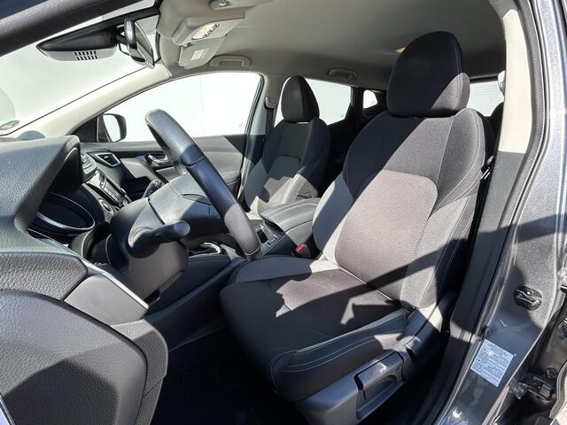 Nissan QASHQAI 1.3 DIG-T N-Connecta / Apple Carplay & Android auto / Stoelverwarming / All season banden / Trekhaak (1500kg) / Navigatie / Cruise control / Climate control