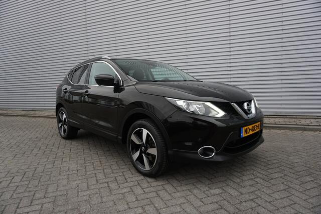 Nissan QASHQAI 1.2 N-Connecta Airco / Navi / Camera / Glazen dak / Parkeers. / Trekhaak / NAP