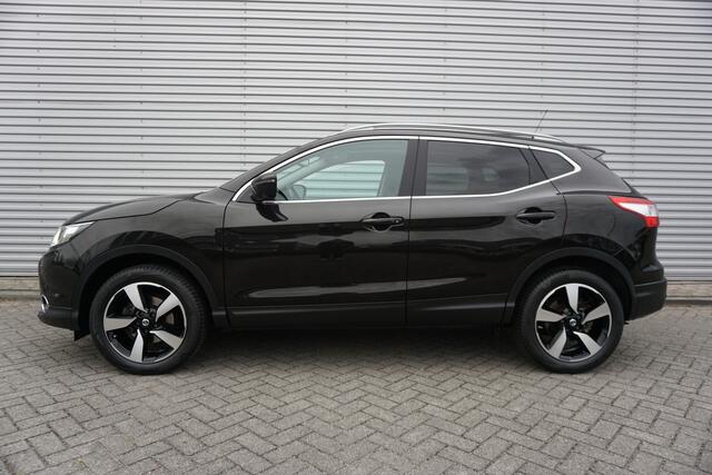 Nissan QASHQAI 1.2 N-Connecta Airco / Navi / Camera / Glazen dak / Parkeers. / Trekhaak / NAP