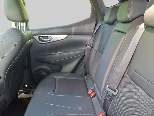 Nissan QASHQAI 1.3 DIG-T Tekna glass
