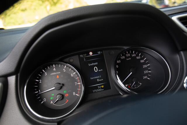 Nissan QASHQAI 1.2 Tekna , Panoramadak, Trekhaak,