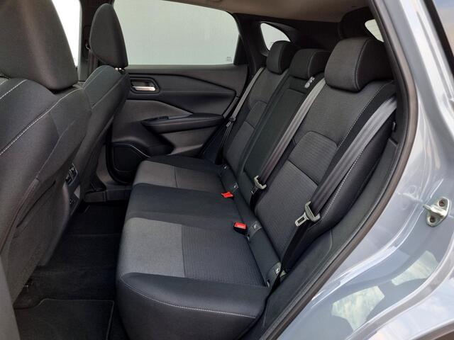 Nissan QASHQAI 1.3 MHEV N-Connecta / Trekhaak ( 1.400 kg ) / All season banden / Apple carplay / Android auto / Panoramadak /