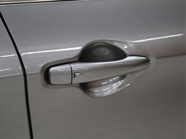 Nissan QASHQAI 1.2 N-Connecta [360 CAMERA, PANORAMADAK, KEYLESS ENTRY, BLUETOOTH, CRUISE, CLIMATE, NIEUWSTAAT]