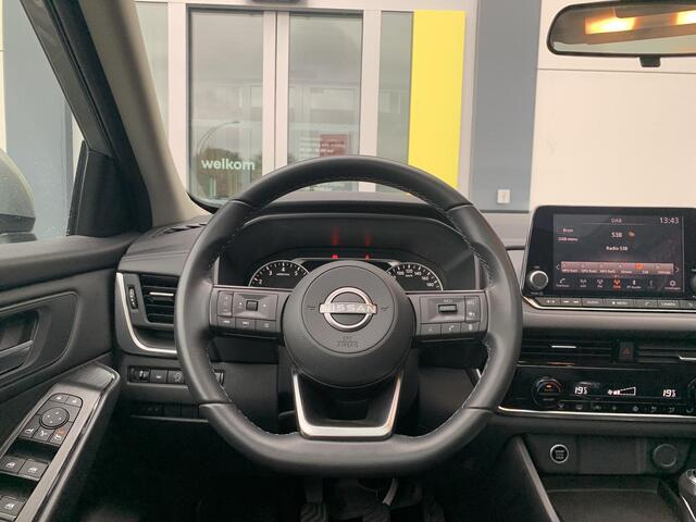 Nissan QASHQAI 1.3 MHEV Acenta | Panoramisch glazendak | Adaptieve cruise control | Trekhaak