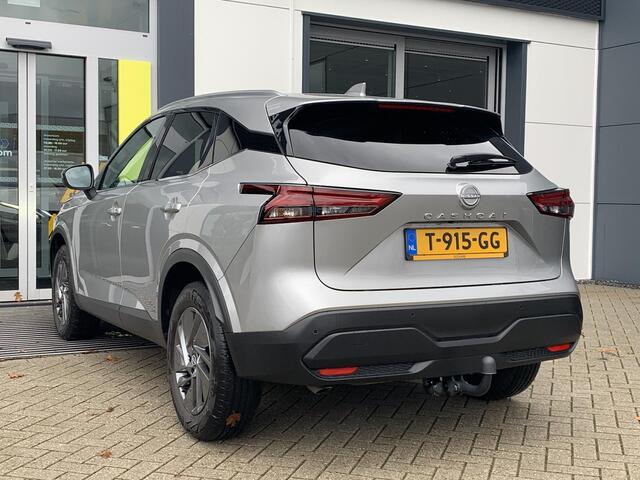 Nissan QASHQAI 1.3 MHEV Acenta | Panoramisch glazendak | Adaptieve cruise control | Trekhaak