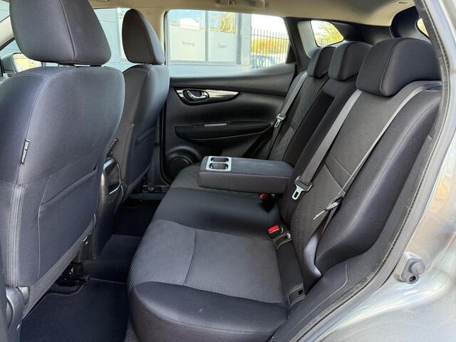 Nissan QASHQAI 1.2 Business Edition 1e Eigenaar,Navi,Clima,Cruise,Camera,PDC,Trekhaak,N.A.P,APK tot 02-2026