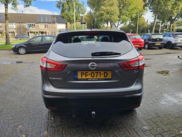 Nissan QASHQAI 1.2 N-Vision / Airco Clima/ Navigatie/ Cruise/ Camera 360graden/ PDC/ Trekhaak/ Pano-dak/ Stoelverwarming/ Lederen bekleding