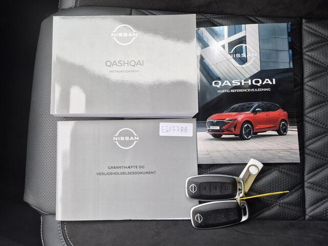 Nissan QASHQAI 1.3 MHEV Xtronic Tekna Plus Automaat / Nieuw Model / Facelift / HUD / Panoramadak / Stoel met massage functie / Trekgewicht 1800 kg / Elektrische achterklep / Rondomzicht camera / Stuur-, Stoel en Voorruit verwarming /