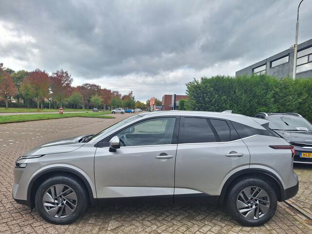 Nissan QASHQAI 1.3 MHEV Acenta 12x OP VOORRAAD