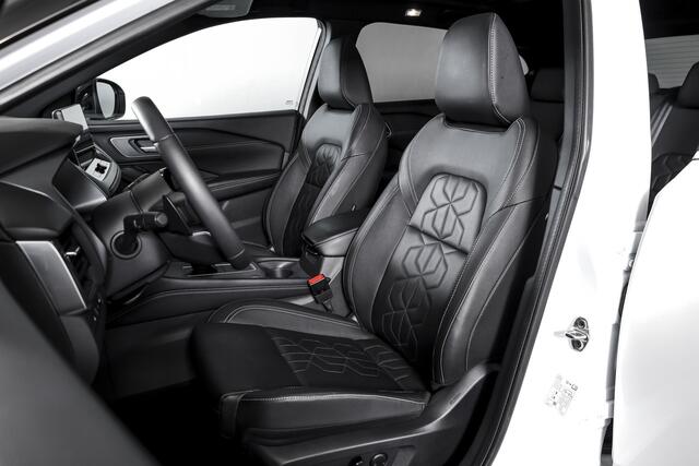 Nissan QASHQAI 1.3 MHEV Xtronic Tekna 158 PK - Automaat | Pano | Winterpakket | Elek. Stoel | Dig. Cockpit | Adapt. Cruise | Head-Up | 360 Camera | NAV + App. Connect | ECC | DAB | Elek Klep | LM 19" | 3206