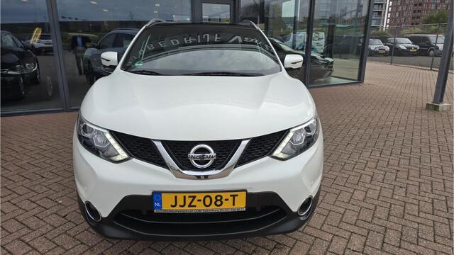 Nissan QASHQAI 1.2 Tekna |Automaat l 360º Camera | Panoramadak l Stoelverwarming l Navi l Achteruitrijcamera l BOVAG Garantie