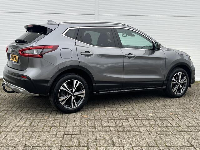 Nissan QASHQAI 1.6 Tekna / airco (automatisch) / Trekhaak (1500 kg) / voorstoelen verwarmd / panoramadak /