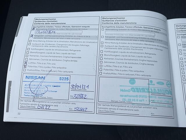 Nissan QASHQAI 1.6 Tekna / airco (automatisch) / Trekhaak (1500 kg) / voorstoelen verwarmd / panoramadak /