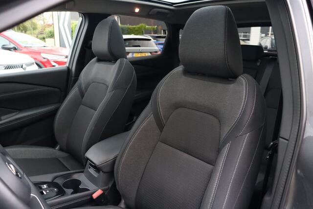 Nissan QASHQAI 1.3 MHEV Premiere Edition | Adap. Cruise | Panoramadak | 360 Camera | Navigatie | Trekhaak | HUD