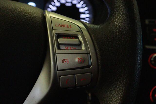 Nissan QASHQAI 1.2 Visia | BLUETOOTH | PDC V+A | STOELVERW | LANE-ASSIST | TREKHAAK AFN |