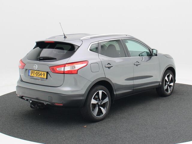 Nissan QASHQAI 1.2 N-Connecta | Panoramadak | Cruise Control | Climate Control | Trekhaak | Navigatie | Camera | 18 inch | 119.226 Km!!