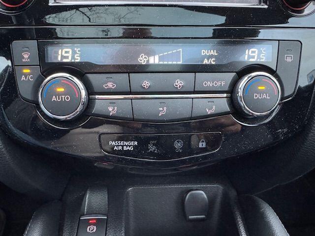 Nissan QASHQAI 1.2 Tekna 112.000km Airco/ECC,Navigatie,Camera,Panoramadak