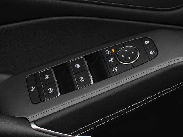 Nissan QASHQAI 1.3 MHEV Automaat N-Connecta | Navigatie | Climate Control | Sfeerverlichting | Camera 360 | Led | Dab | Verwarmde voorstoelen | Adaptive Cruise Control | Digitale Cockpit | Lichtmetalen Velgen