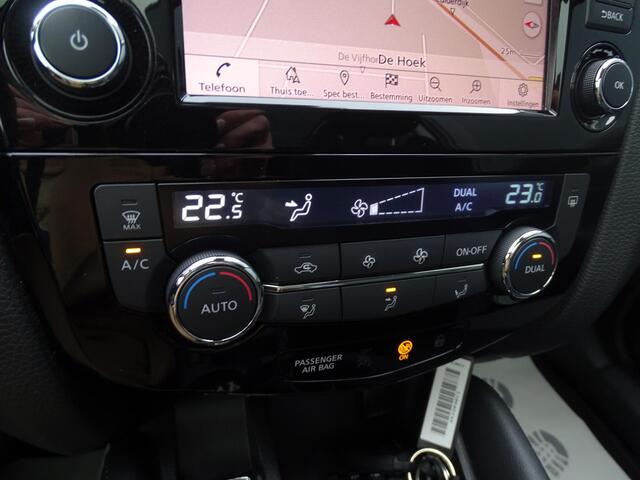 Nissan QASHQAI 1.3 DIG-T N-Connecta AUTOMAAT | PANORAMA DAK | FULL LED PAKKET | WINTER PAKKET | STOELVERWARMING | NAVIAGTIE | ACHTERUIT RIJ CAMERA | AFNEEMBARE TREKHAAK | AIRCO/ECC |