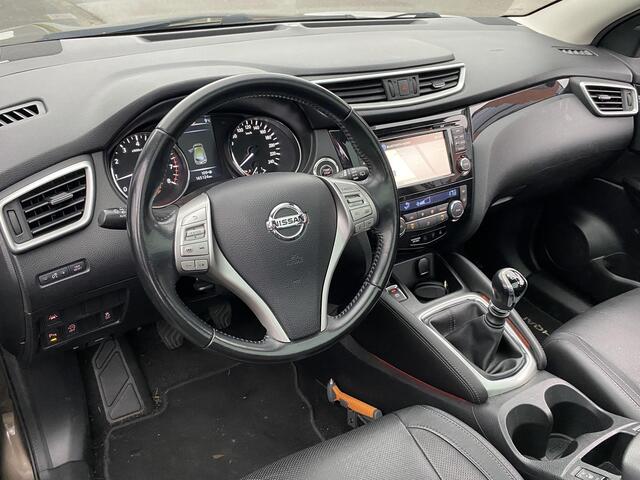 Nissan QASHQAI 1.2 DiG-T Tekna met o.a. panoramadak, stoelverwarming, leer, navigatie, trekhaak, etc.