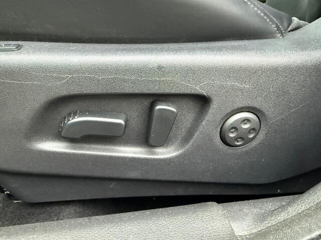 Nissan QASHQAI 1.3 DIG-T Tekna + *Trekhaak & Stoelverwarming*