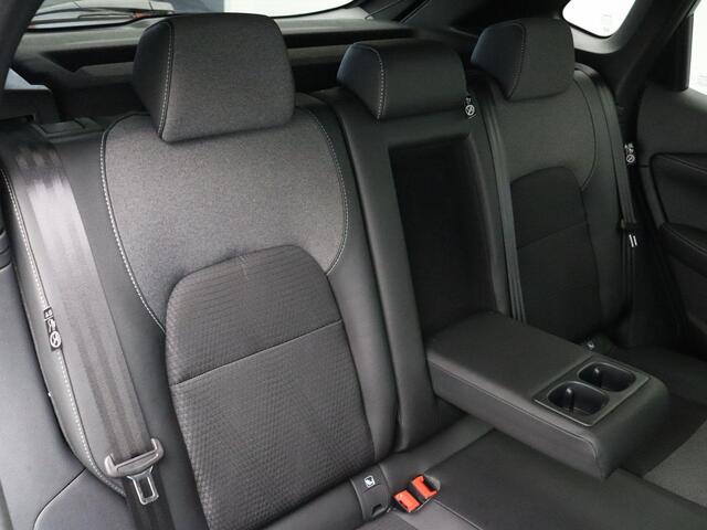 Nissan QASHQAI 158pk MHEV Xtronic N-Connecta | Stoel, Stuur en voorruitverwarming | Head-up Display | Elektrische achterklep | 1800kg Trekgewicht |