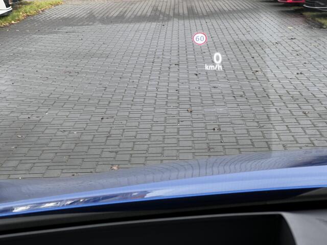 Nissan QASHQAI 1.3 MHEV Xtronic N-Connecta Automaat / Fabrieksgarantie tot 03-2028 < 100.000 km / 1.800 kg Trekgewicht / Adapt. CC / HUD / Camera 360° / Cold Pack / Stuur-, stoel- en voorruitverwarming / 18" LM + All Season banden /