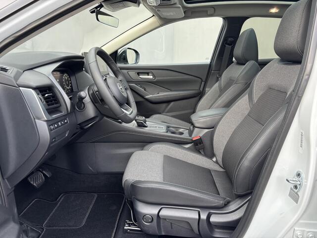 Nissan QASHQAI 1.3 MHEV Xtronic N-Connecta / Fabrieksgarantie tot 03-2028 < 100.000 km / Panoramadak / Head-up display / Elek. Klep / Cold Pack / Easy Pack / Facelift / Trekgewicht 1800 kg / Elektrische achterklep / Stuur-, Stoel en Voorruit verwarming / Rondomzicht cam