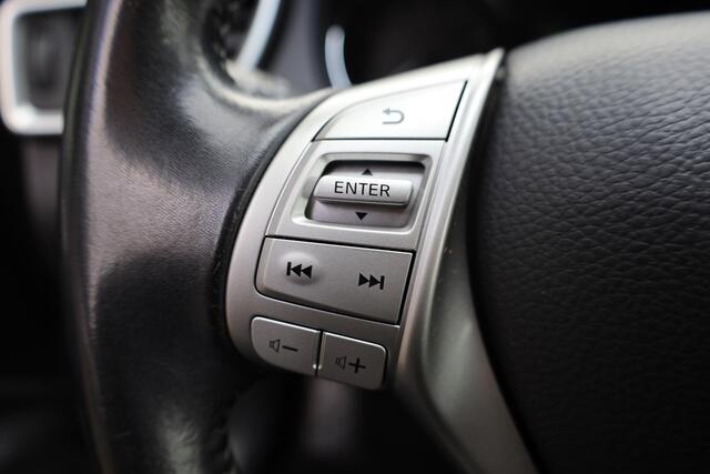 Nissan QASHQAI 1.2 N-Connecta 360-CAMERA CRUISE NAVI DAB LANE-ASSIST ELEC-SPIEGELS 2XPDC 18''LMV NAP