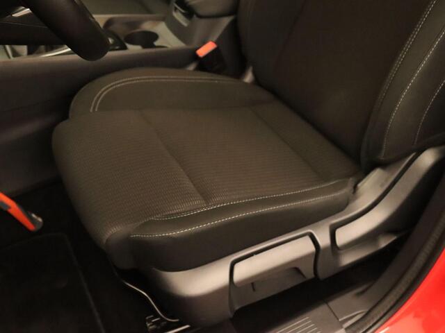 Nissan QASHQAI 1.3 MHEV Visia - ORIGINEEL NEDERLANDSE AUTO - AFKOMSTIG VAN 2E EIGENAAR - UNIVERSEEL NAVIGATIESYSTEEM - PARKEERSENSOREN ACHTER - ADAPTIEVE CRUISE CONTROL - ARMSTEUN VOOR - BLUETOOTH