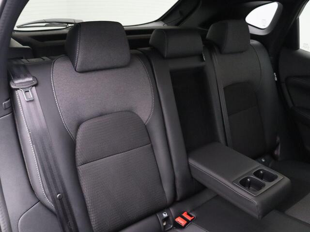 Nissan QASHQAI 158pk MHEV Xtronic N-Connecta | Headup display | 18" Velgen | Stoel, Stuur en Voorruitverwarming | Adaptieve Cruise Control | Elektrische Achterklep |