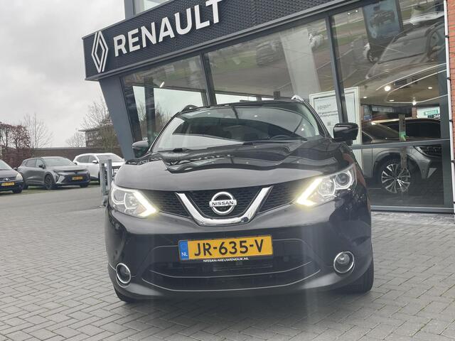 Nissan QASHQAI 1.2 N-Connecta / AUTOMAAT / PANORAMADAK / ACHTERUITRIJCAMERA/ PARKEERSENSOREN / TREKHAAK
