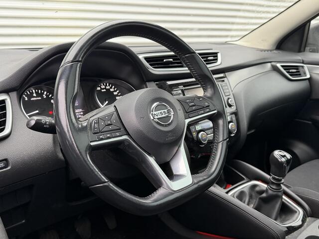 Nissan QASHQAI 1.3 DIG-T N-Motion | Panoramadak| Climate Control | Trekhaak | Navigatie |