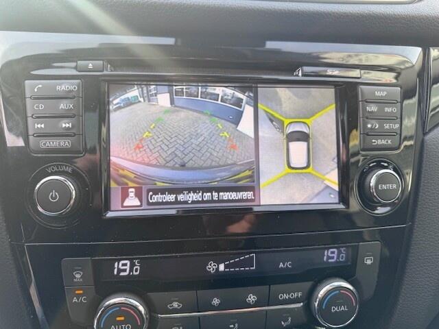 Nissan QASHQAI 1.2 N-Connecta. Navigatie, Trekhaak lage km. stand. NL auto