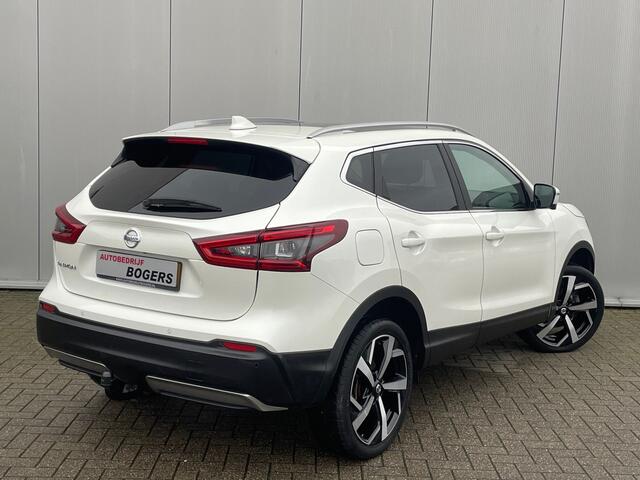 Nissan QASHQAI 1.3 DIG-T N-Connecta Navigatie, Panoramadak, Climate Control, 19"Lm, Trekhaak, 360 Camera, Cruise Control