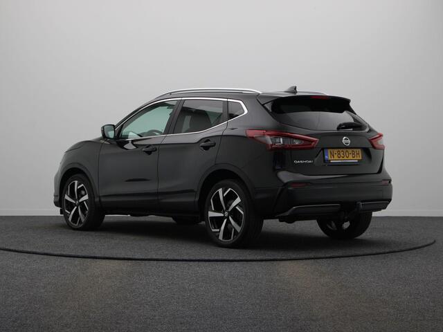Nissan QASHQAI 158pk DIG-T Design Edition | Panoramdak | Trekhaak | Lederen Bekleding | 19 Inch Velgen | Apple Carplay & Android Auto |