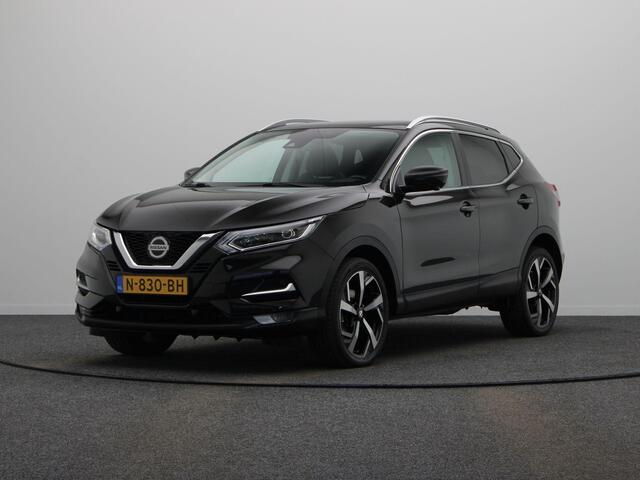 Nissan QASHQAI 158pk DIG-T Design Edition | Panoramdak | Trekhaak | Lederen Bekleding | 19 Inch Velgen | Apple Carplay & Android Auto |