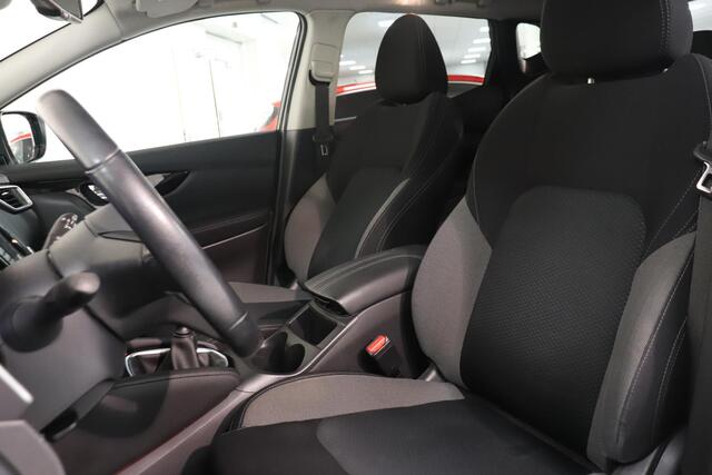 Nissan QASHQAI 1.3 DIG-T N-Connecta | Panoramadak | 360° Camera | Bluetooth | Parkeersensoren | Key-less | Cruise control | Climate control |