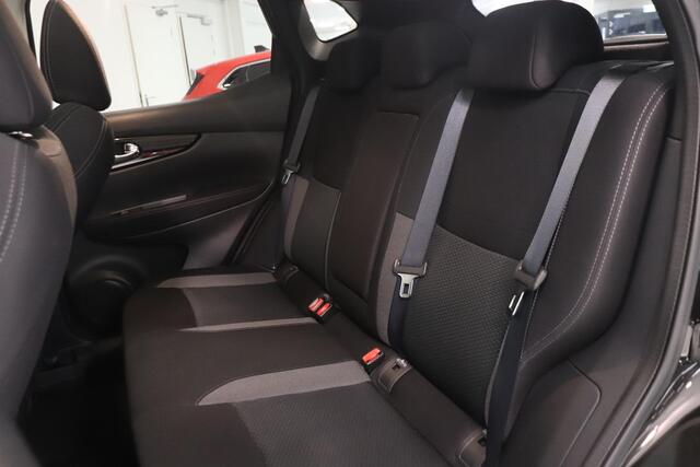 Nissan QASHQAI 1.3 DIG-T N-Connecta | Panoramadak | 360° Camera | Bluetooth | Parkeersensoren | Key-less | Cruise control | Climate control |