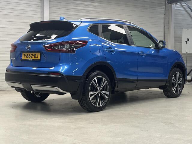 Nissan QASHQAI 1.3 DIG-T Tekna + / All Seasonbanden / Panoramadak / Navigatie / Lederen Bekleding / Stoelverwarming / Climate Control / 360 Graden Camera /