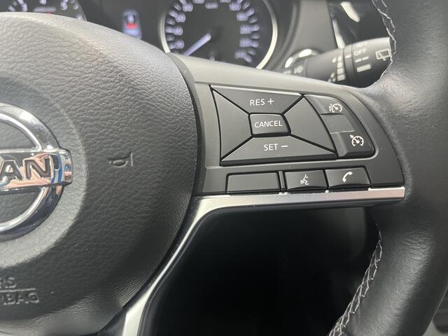 Nissan QASHQAI 1.3 DIG-T Tekna + / All Seasonbanden / Panoramadak / Navigatie / Lederen Bekleding / Stoelverwarming / Climate Control / 360 Graden Camera /