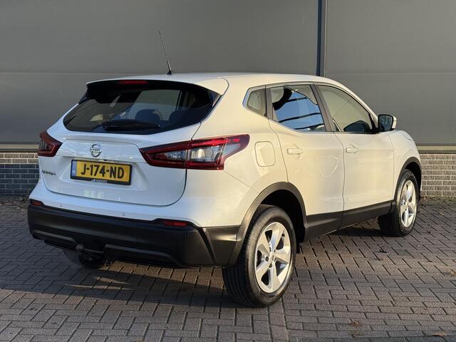 Nissan QASHQAI 1.3 DIG-T Acenta / Eerste Eigenaar / Dealer Onderhouden / Trekhaak / 1300 KG Trekgewicht / Achteruitrij Camera / Apple Carplay&Android Auto /