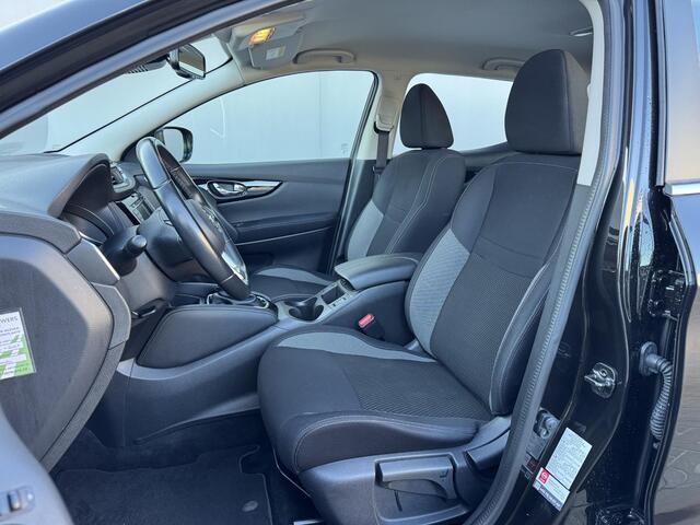 Nissan QASHQAI 1.3 DIG-T Acenta / Afneembare Trekhaak (1500kg) / Stoelverwarming / Cruise Control / Climate Control / Apple Carplay & Android Auto / Achteruitrijcamera /