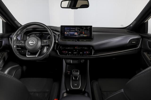 Nissan QASHQAI 1.3 MHEV Xtronic Tekna Plus - Automaat | Pano | Bose | Trekhaak | Dig. Cockpit | Adapt. Cruise | Winterpakket | Memory | 360 Camera | NAV + App. Connect | ECC | LM 20" |
