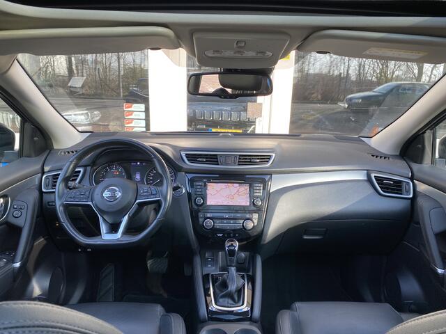 Nissan QASHQAI 1.3 DIG-T Tekna Panodak/Cruisecontr. ad./Dodehoek det./Rondomzicht camera/ Leder Alcant. bekleding/Navi Fullmap/KeylessEntry+start/Elektr. verst.bare stoel/Park.sensoren v+a/Stoelverw./Ledverl./Uitparkeerwaa